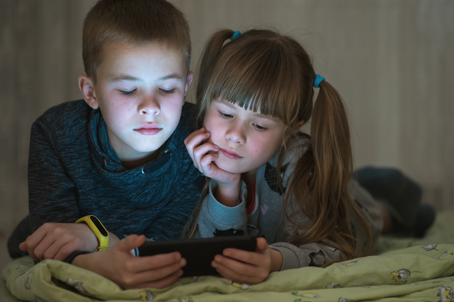 Comment amener les enfants à se libérer de l’emprise des écrans