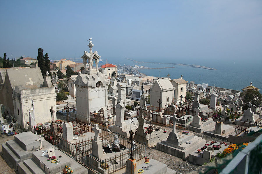 Clin d’œil à la ville de Sète résolument tournée vers la culture et la tradition