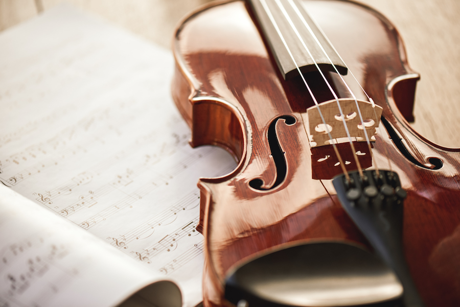 Le pouvoir de guérison de la musique classique : un voyage à travers le son et l’esprit
