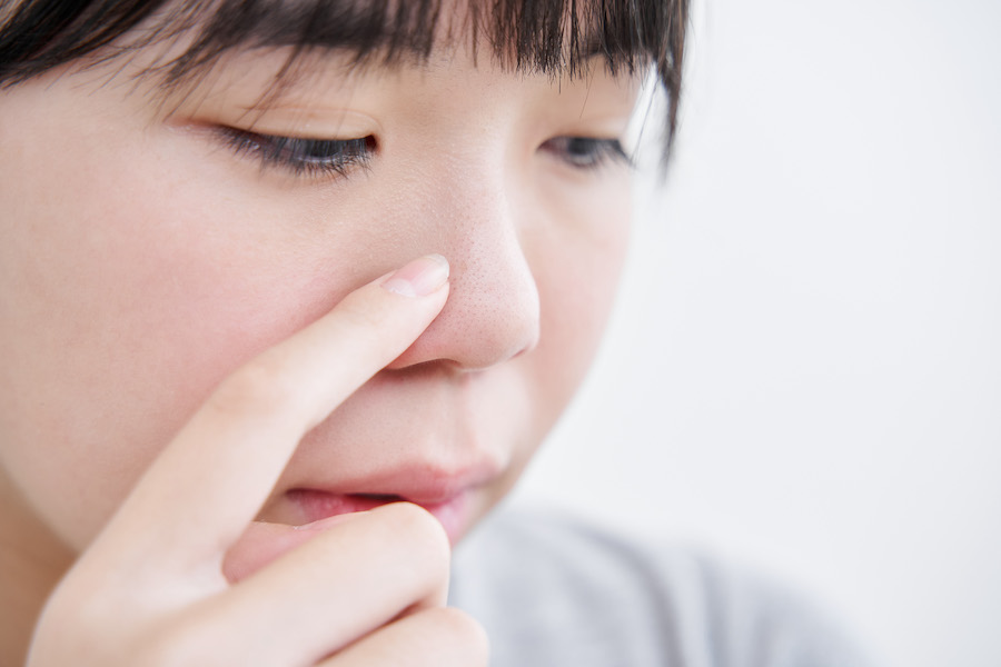 Sept façons efficaces pour lutter contre la dilatation des pores du nez