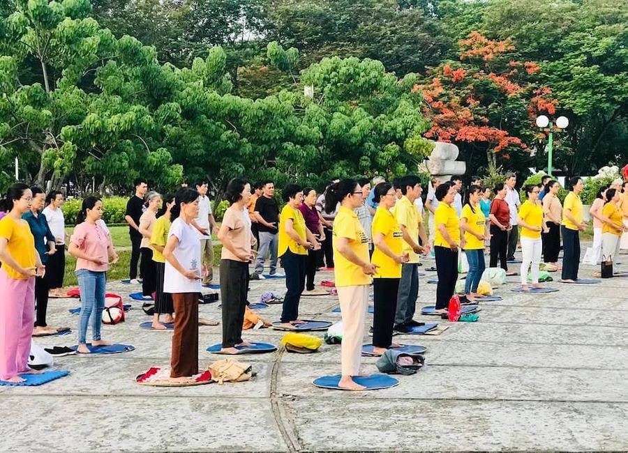 La machine de propagande du PCC : comment Pékin alimente la désinformation contre le Falun Gong et Shen Yun
