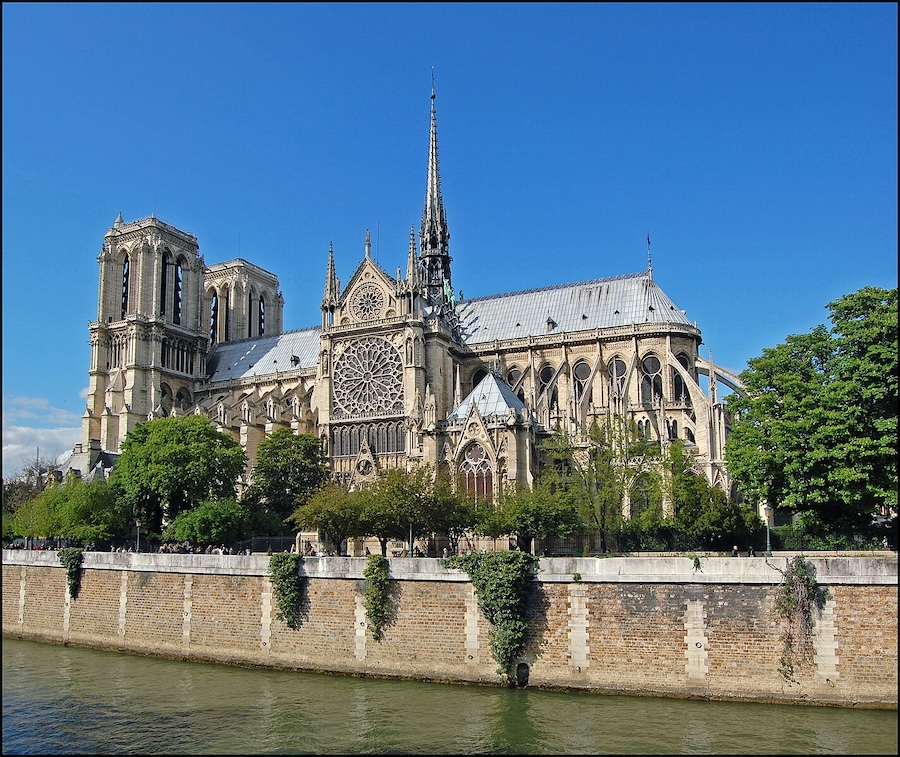 Les caractéristiques qui font des cathédrales gothiques médiévales de véritables merveilles
