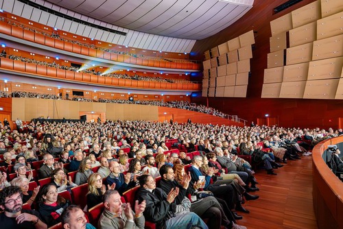 Shen Yun poursuit sa tournée sur trois continents : La grâce, l’aisance et la force 
