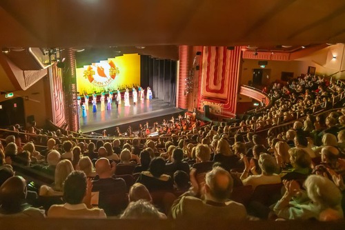 Shen Yun poursuit sa tournée sur trois continents : La grâce, l’aisance et la force 
