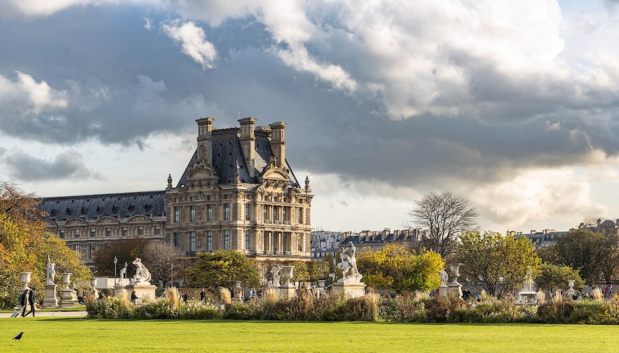 Renaissance du Louvre : entre gloire et fissures, quel avenir pour le plus grand musée de France ?
